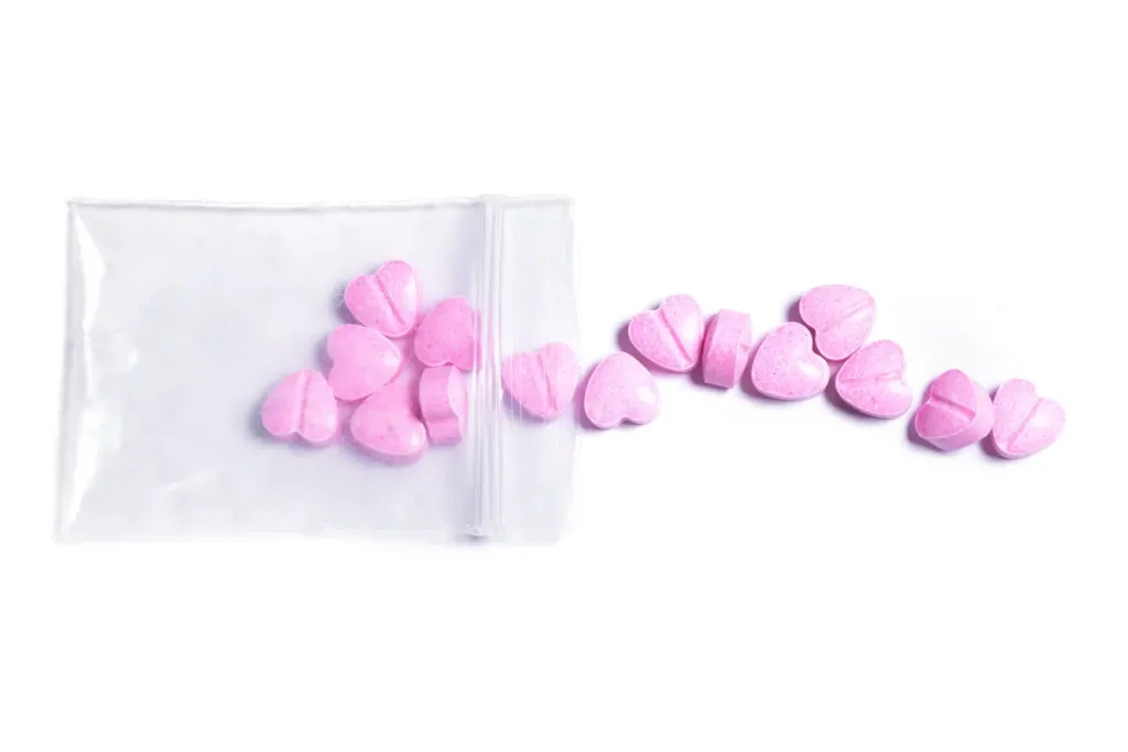 What is Molly: Effects Explained by Canadian Centre for Addictions What is Molly: Effects Explained by Canadian Centre for Addictions