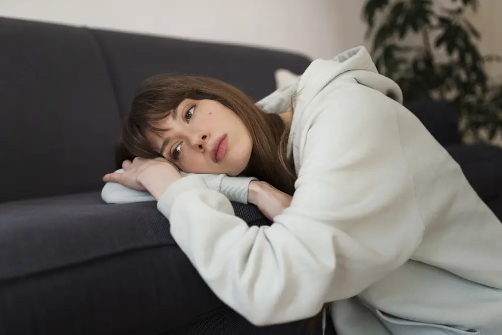 medium-shot-woman-with-low-self-esteem Why is oxycontin so addictive? The Causes of Addiction