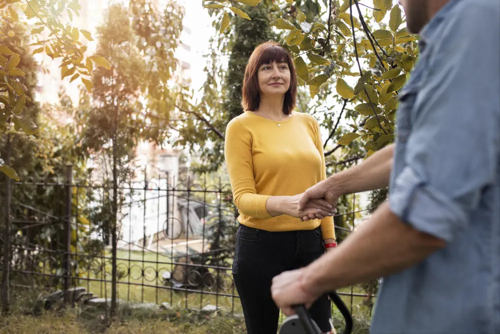people-helping-neighbors-with-grass-lawn What Are Some Common Slang Terms for Cocaine?