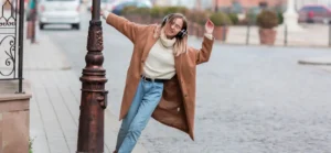 Internet Addiction: Signs, Symptoms, and Treatment